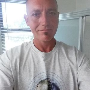 Meet your Posher, Buddy